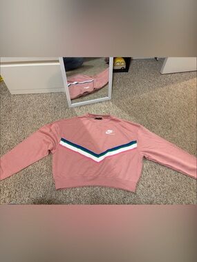 Nike Rose Pink Chevron Stripe Crew Sweatshirt
